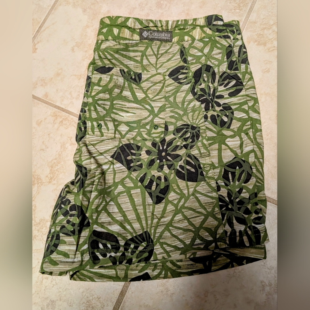 Columbia Green Patterned Women's Shorts